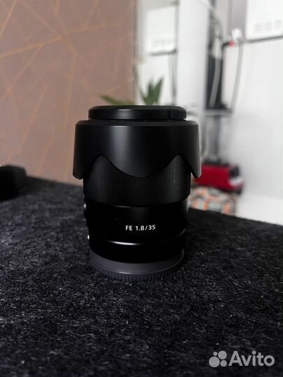 Объектив Sony FE 1.8 / 35mm