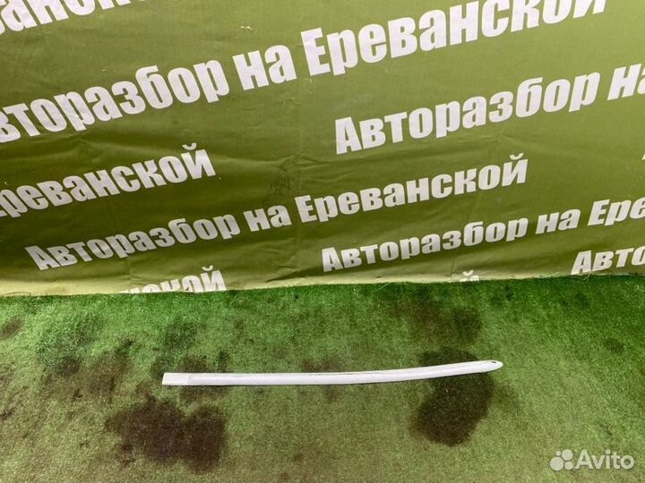 Молдинг двери задний левый Kia Clarus FE