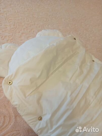 Теплый синтепоновый уголок на выписку