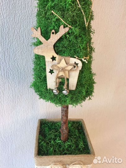Елка новогодняя из мха