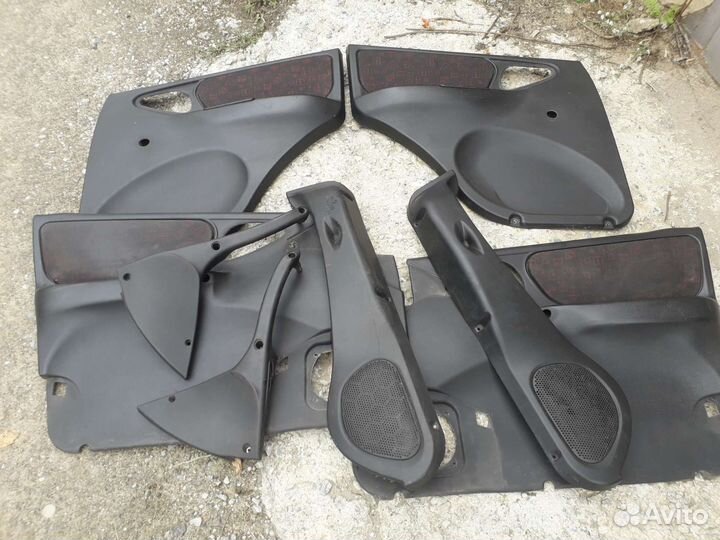 Обшивки дверей niva chevrolet комплект