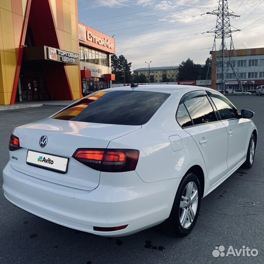 Volkswagen Jetta, 2017