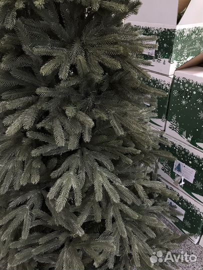 Елка искусственная