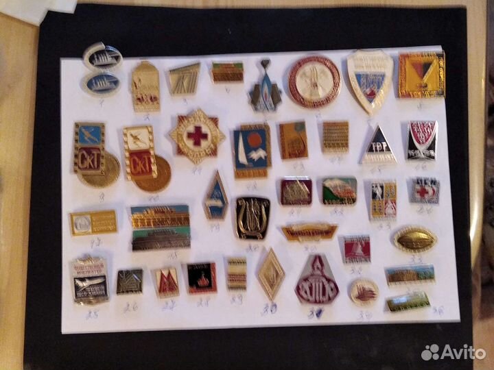 Значки СССРцум/ гум/кафе/служба быта/сан пост