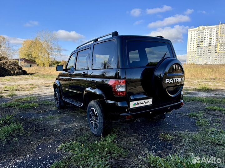 УАЗ Patriot 2.7 МТ, 2014, 127 000 км