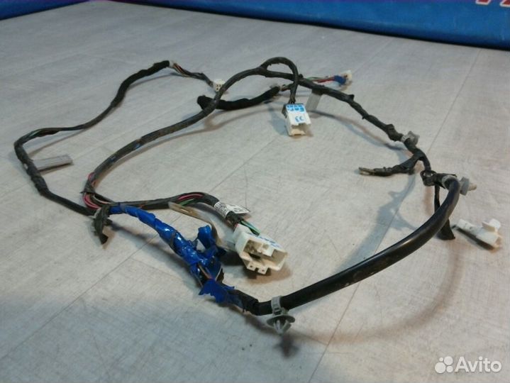 Проводка багажника Hyundai Sonata 4 EF 2.0 G4JP