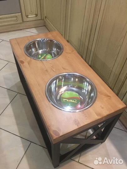 Подставка под корм