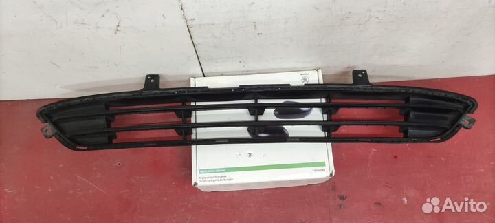 Решетка переднего бампера Kia Optima 4