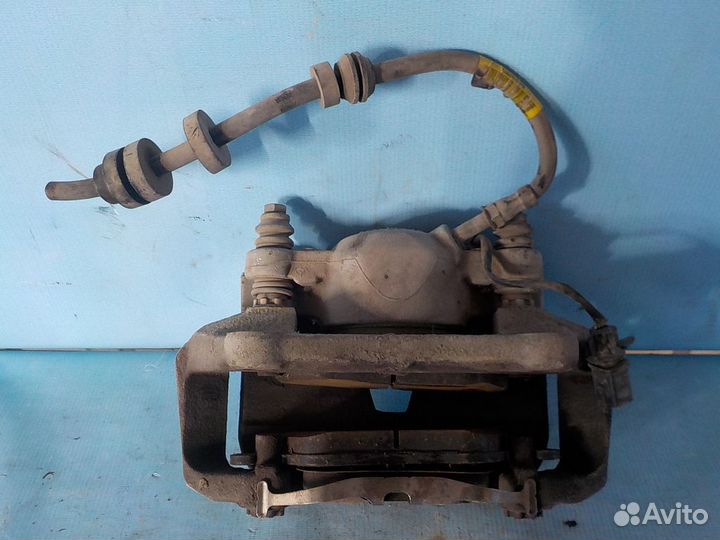 Тормозной суппорт передний левый Audi Q5 (8R) 2008-2017