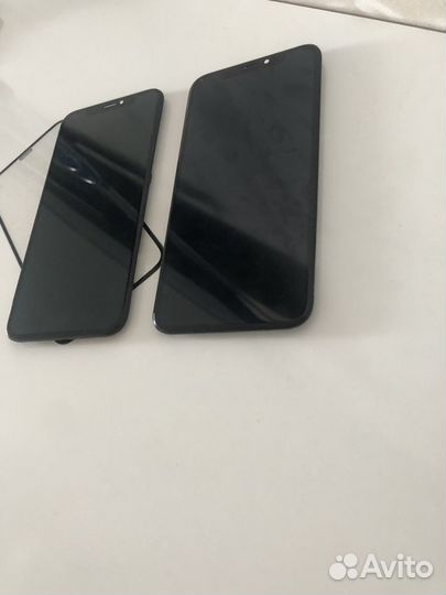 Телефон дисплей iPhone X и коробка от него