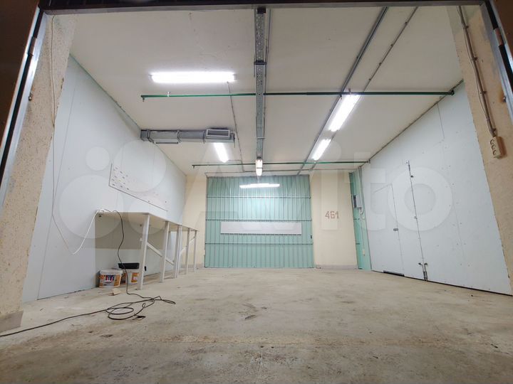 Гараж, > 30 м²