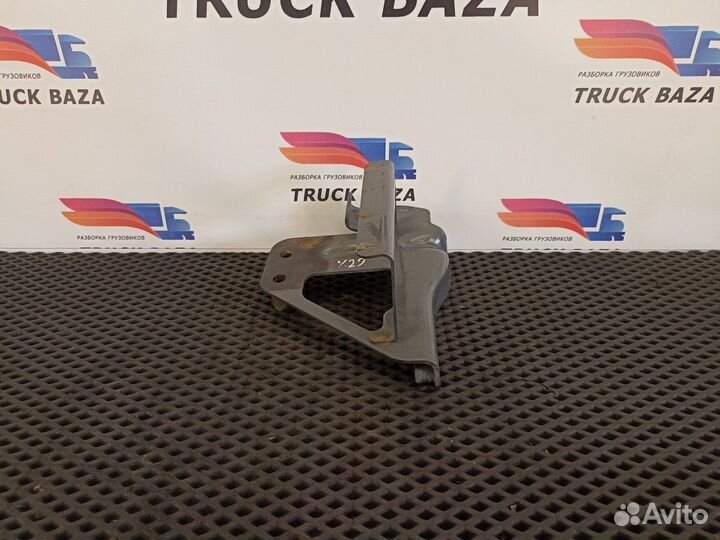 Кронштейн бампера правый Daf XF106