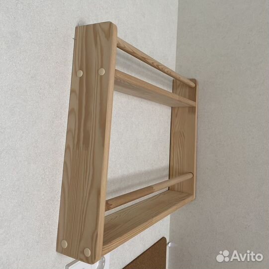 Полка Монтессори для книг