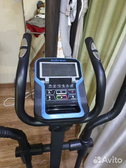Эллиптический тренажер EVO fitness