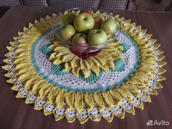 Скатерть или салфетка 77см