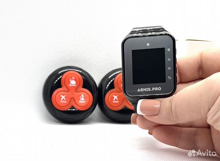 Кнопка вызова официанта с часами для кафе, баров