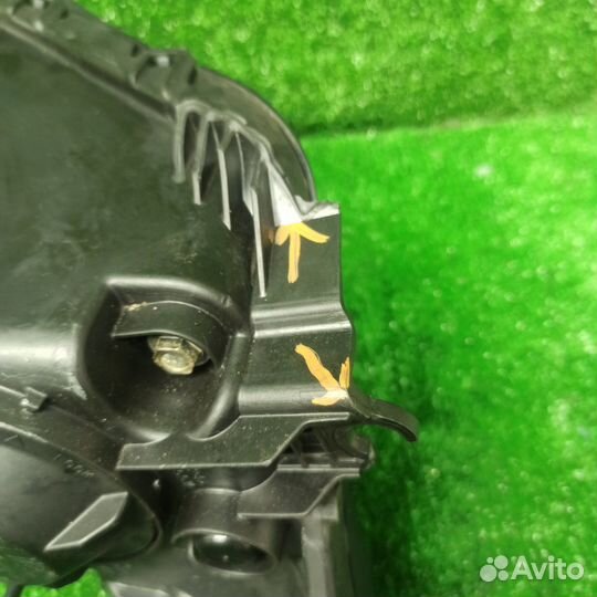 Фара правая Kawasaki ZX10R 2011 2015