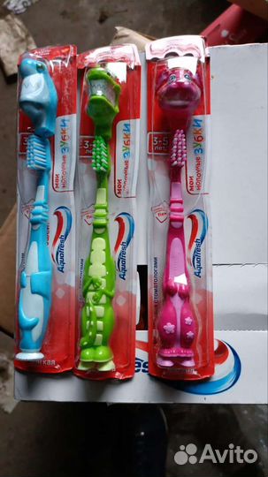 Зубная щетка детская