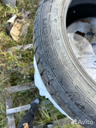 Nokian Tyres Hakkapeliitta 7 SUV 265/45 R21