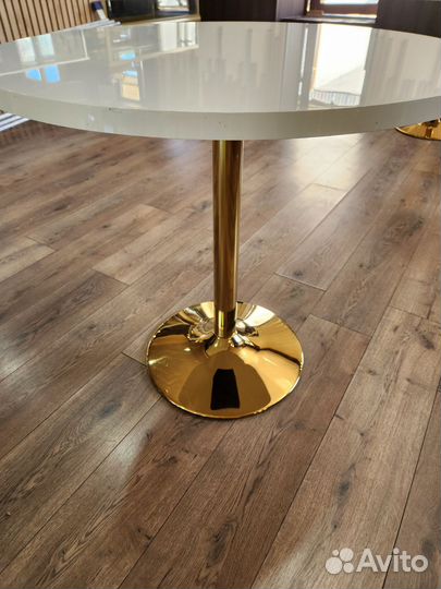 Кухонный стол