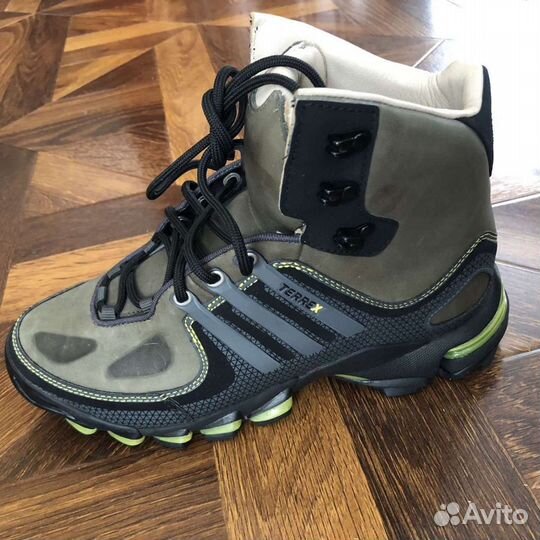 Ботинки Adidas