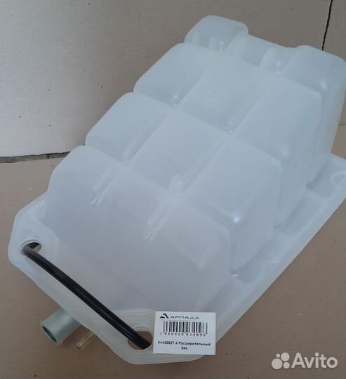 04435627.4 Расширительный бак Deutz