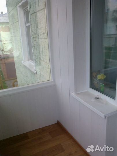 Обшивка панелями / Укладка линолеума ламината осп