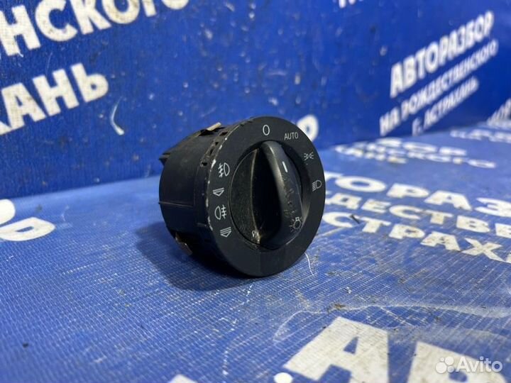 Переключатель света фар Audi A6C6 седан 2005