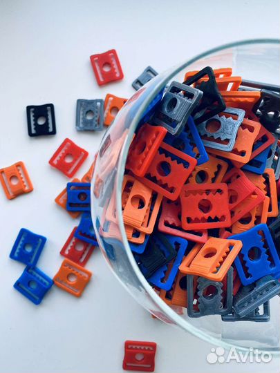 Клипсы застежки на шлем вратарский