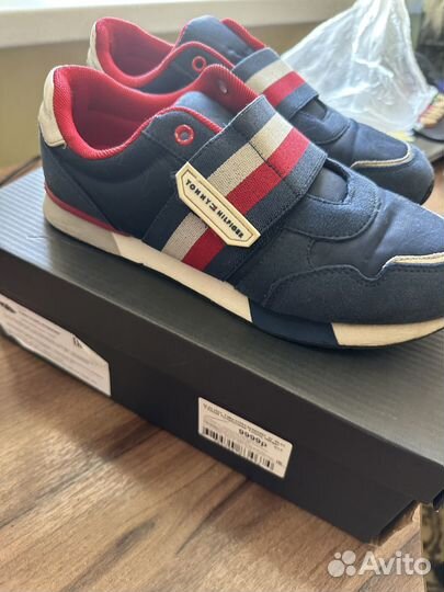 Кроссовки Tommy Hilfiger 37