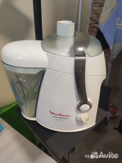 Соковыжималка Moulinex Frutti PRO