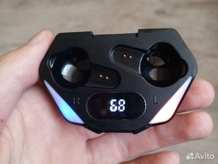 Беспроводные наушники