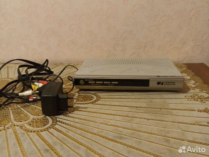 Ресивер триколор gs U510