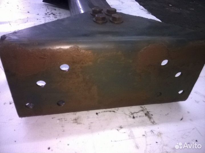 Траверса рамы renault trucks Midlum (01.00)