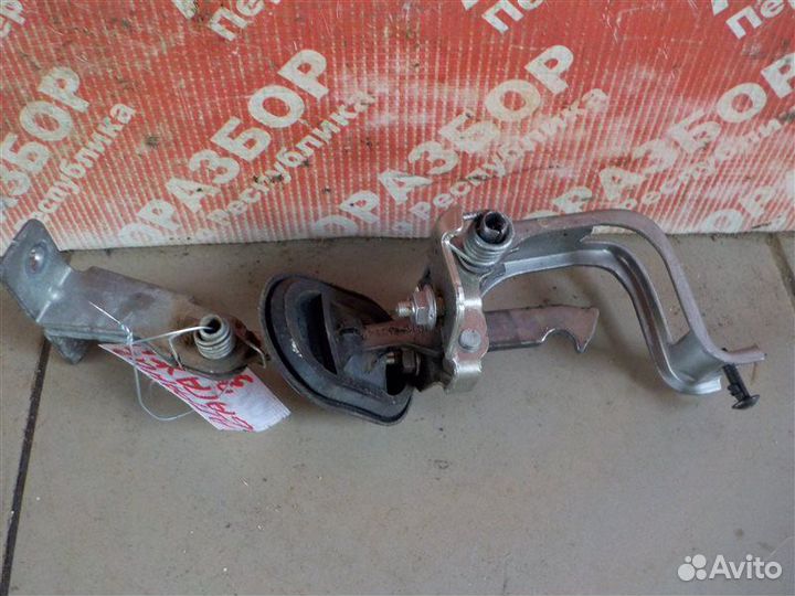 Ограничитель хода двери задний левый LADA Largus