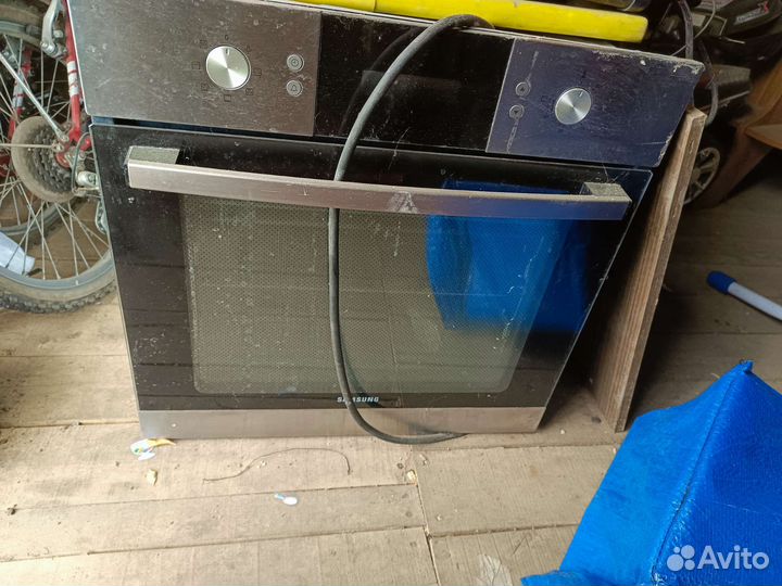 Продается духовой электрический шкаф Samsung