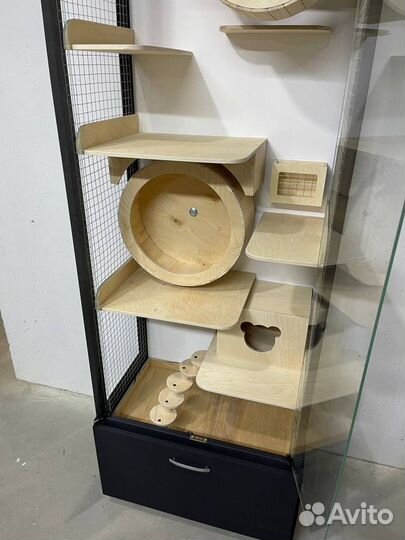 Витрина - клетка для шиншилл спб
