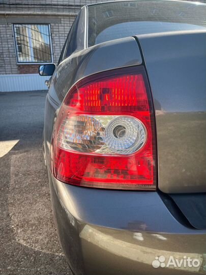 Фонари задние priora