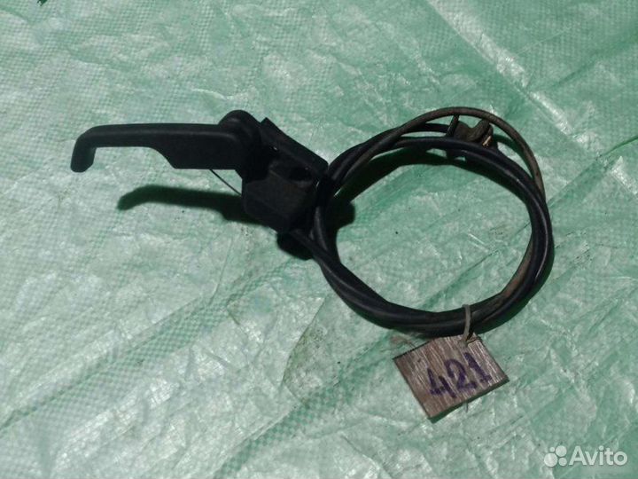 Трос капота Volkswagen Golf 2
