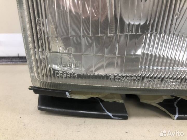 Фара правая Toyota Land Cruiser J80 1990-1998