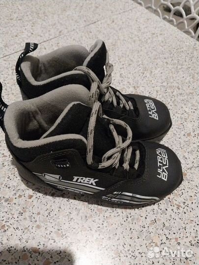 Лыжные ботинки