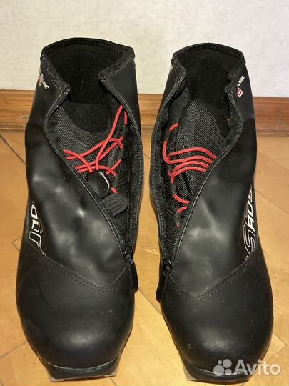 Лыжные ботинки Rossignol