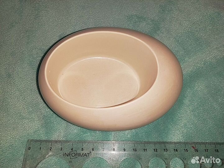 Кашпо из акриловый гипса (фрипласт)