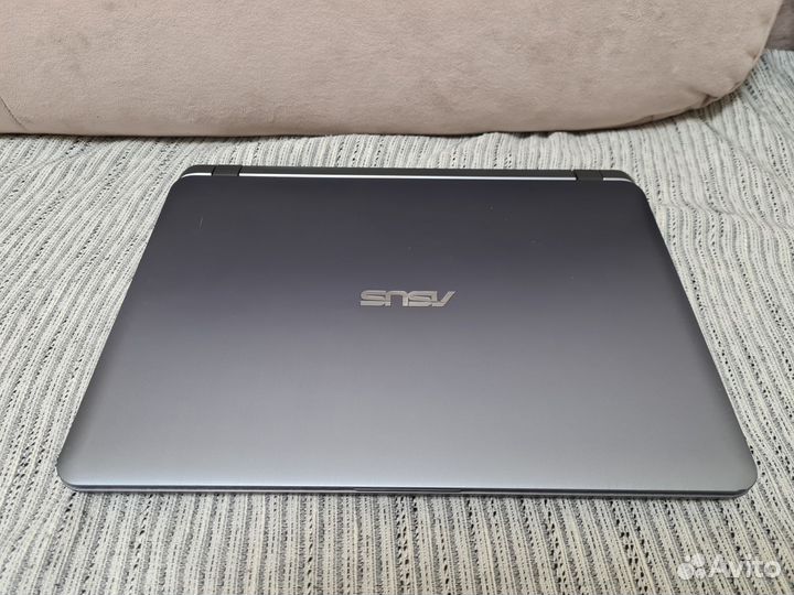 Ноутбук Asus