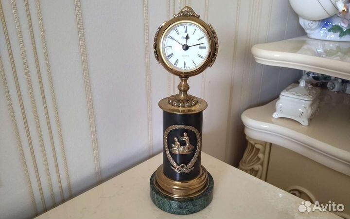 Часы настольные