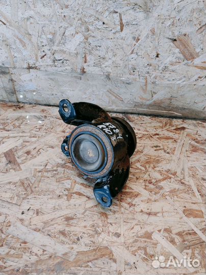 Опора двигателя правая Kia Rio