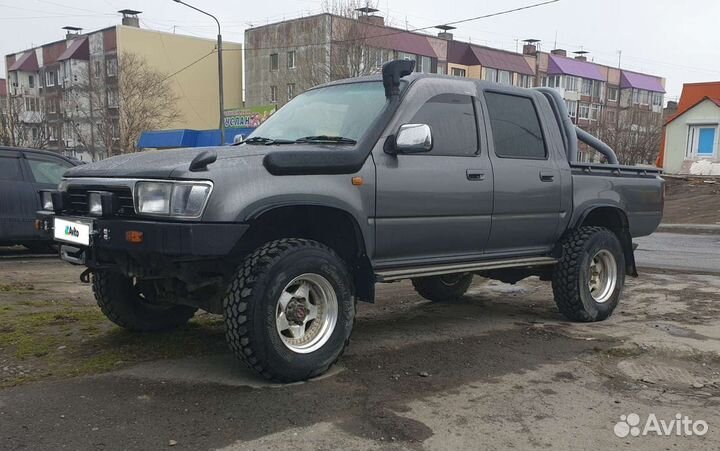 Toyota Hilux 2.8 МТ, 1990, 392 000 км