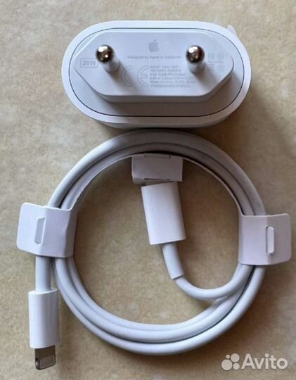 Зарядка на iPhone 20w