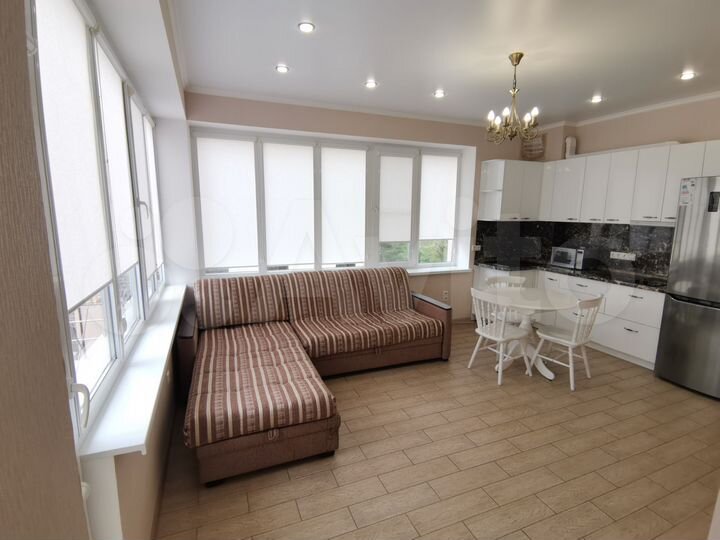 1-к. квартира, 54 м², 4/4 эт.