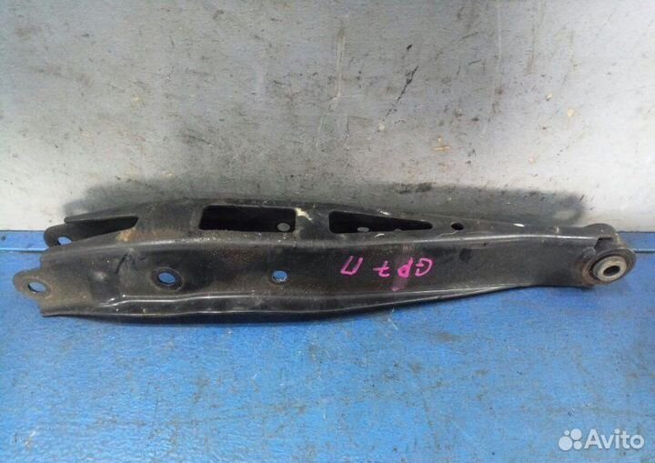 Рычаг нижний задний Subaru Impreza GP/G23